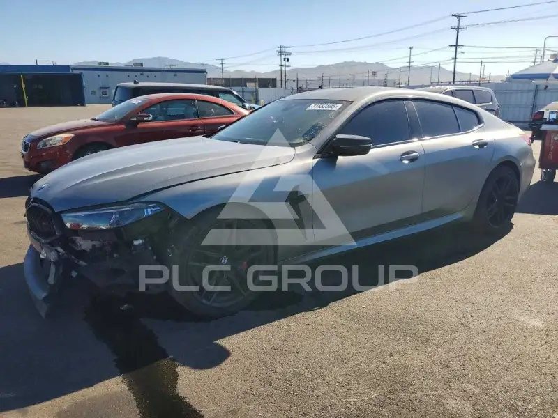 2025 BMW M8 photo