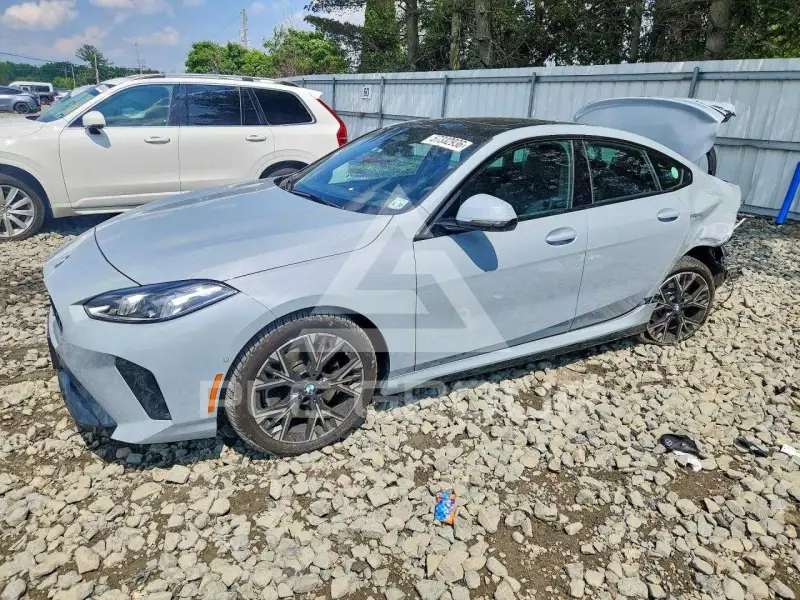 2025 BMW 228 фото