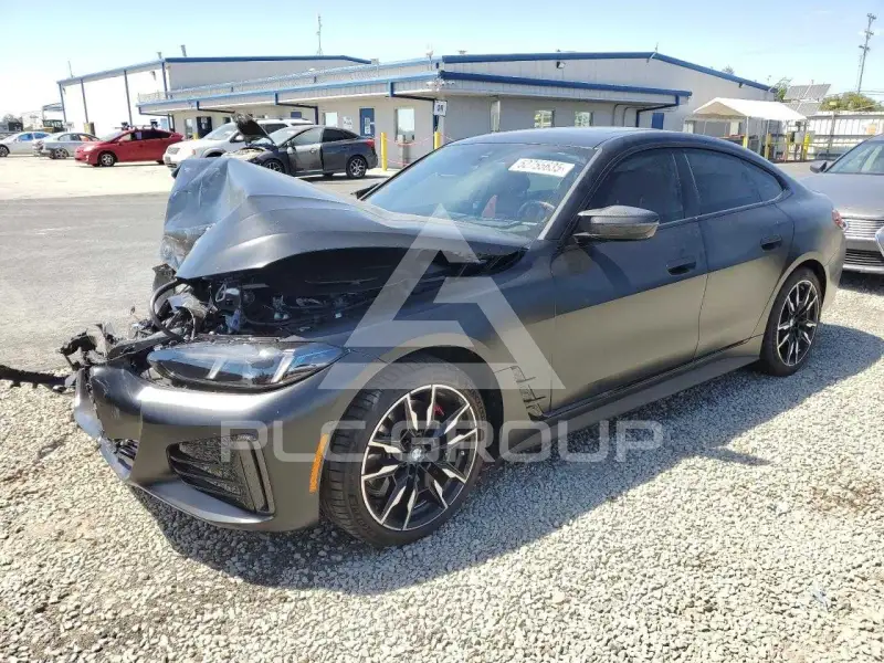 2025 BMW I4 фото