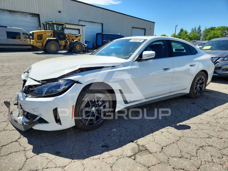 2025 BMW I4 фото