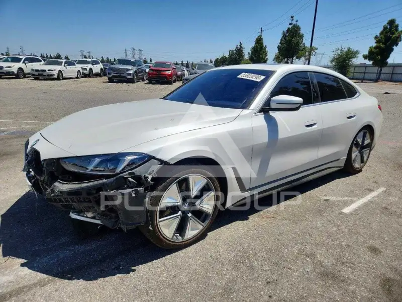 2025 BMW I4 фото