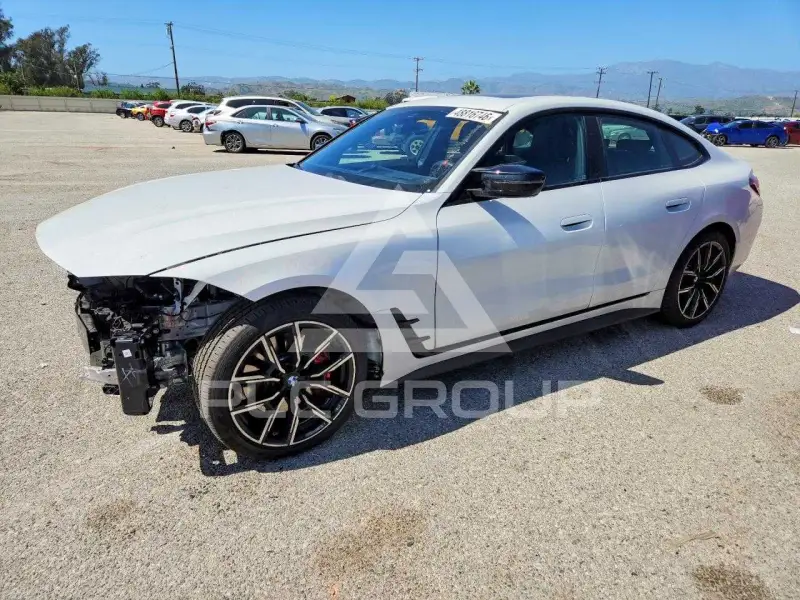 2025 BMW I4 photo