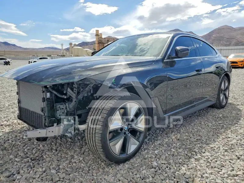 2025 BMW I4 фото
