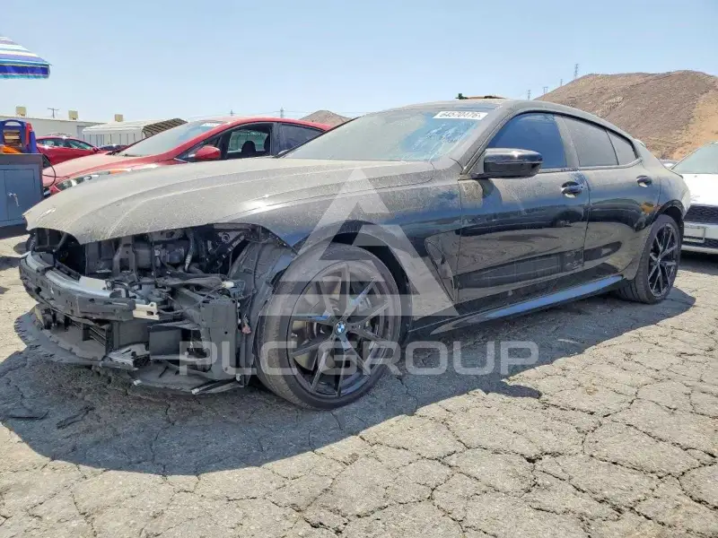 2025 BMW M8 фото
