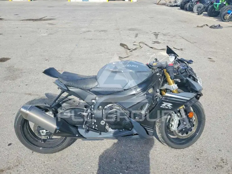 2025 Suzuki GSX-R750 фото