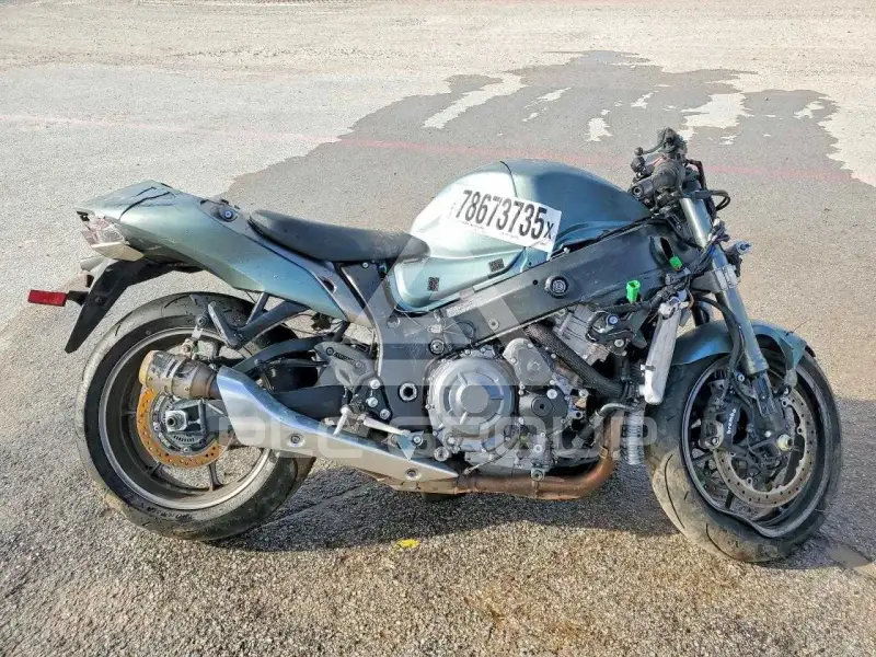 2025 Suzuki GSX1300 фото