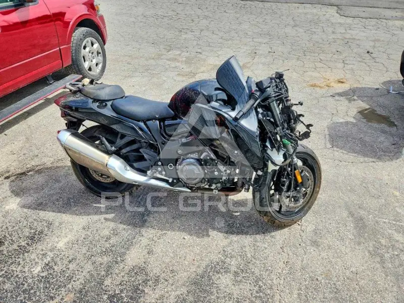 2025 Suzuki GSX1300 photo