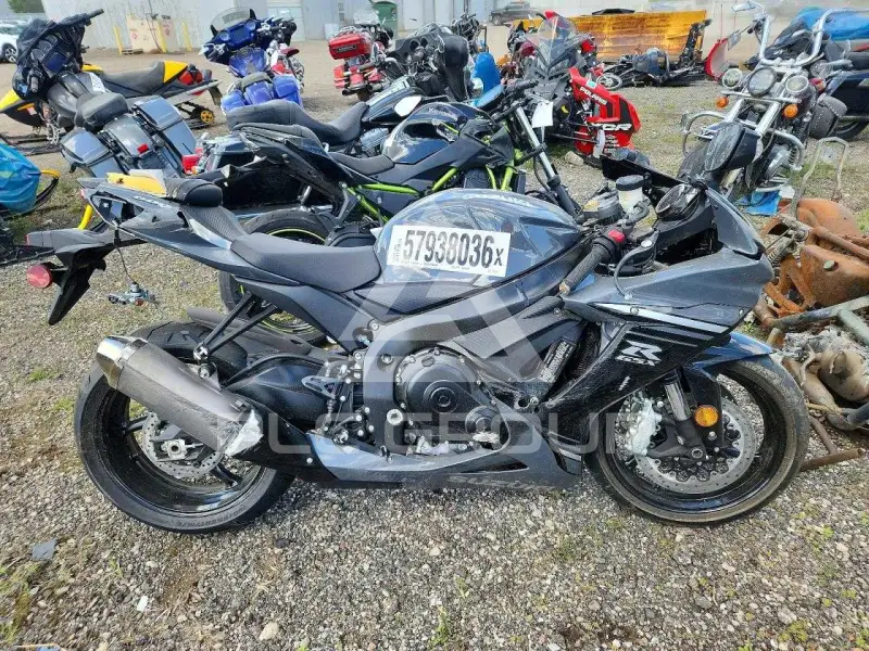 2025 Suzuki GSX photo