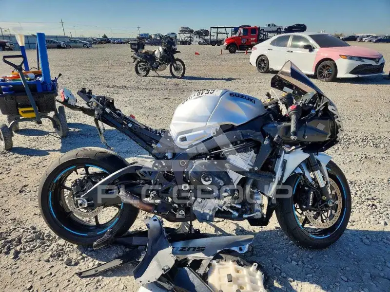 2025 Suzuki GSX фото