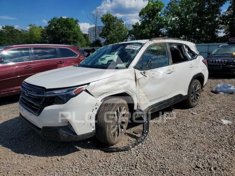 2025 Subaru Forester photo