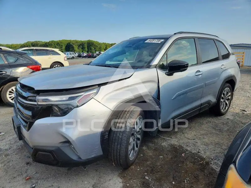 2025 Subaru Forester фото