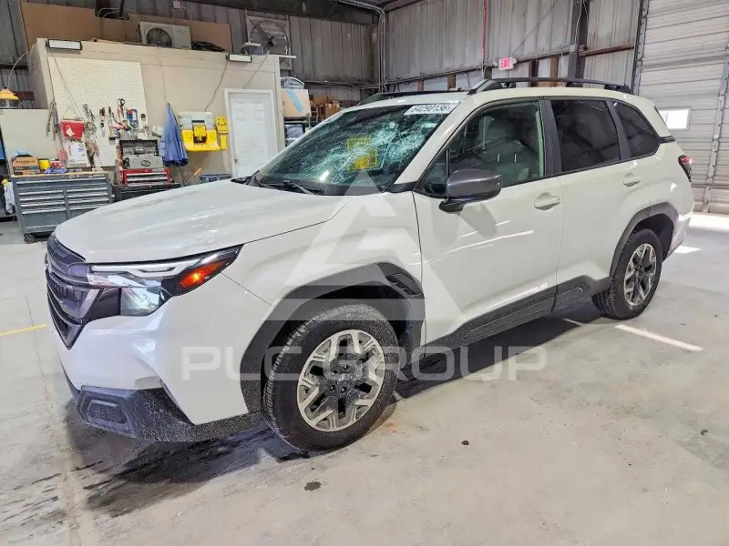 2025 Subaru Forester photo
