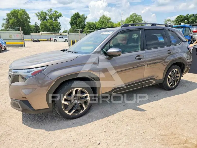 2025 Subaru Forester фото