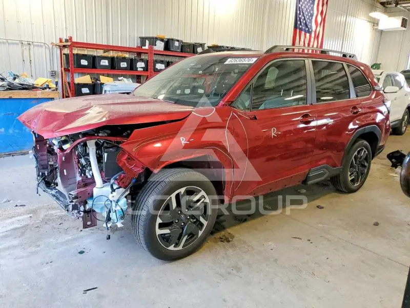 2025 Subaru Forester photo