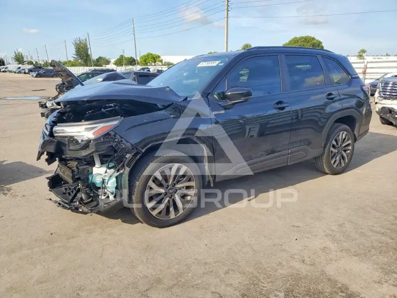 2025 Subaru Forester фото