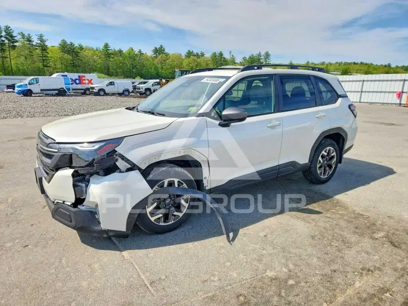 2025 Subaru Forester photo