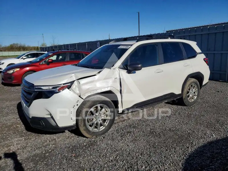 2025 Subaru Forester photo