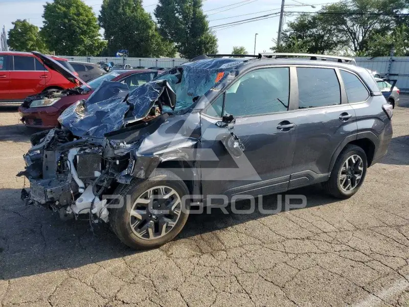 2025 Subaru Forester фото