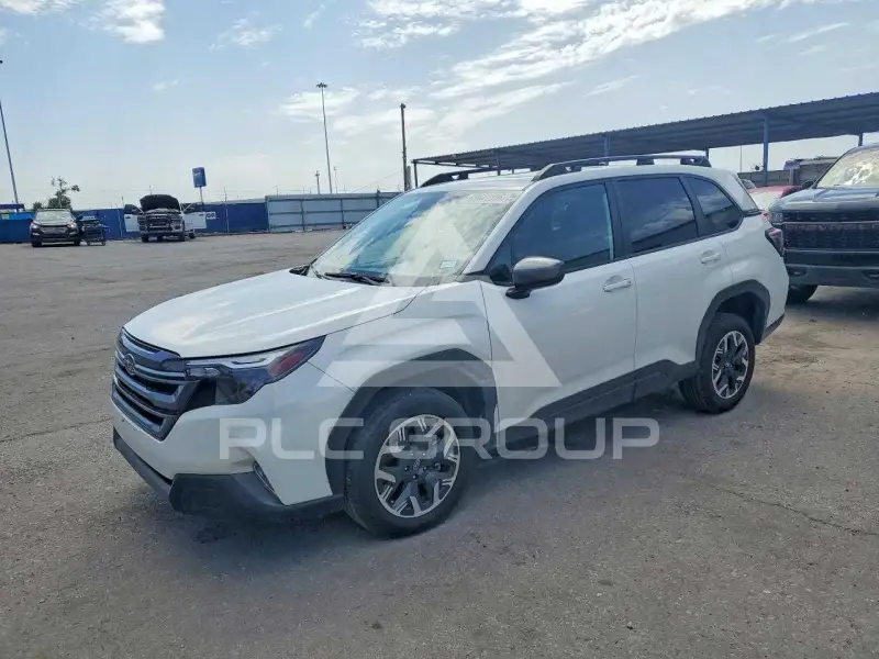 2025 Subaru Forester photo