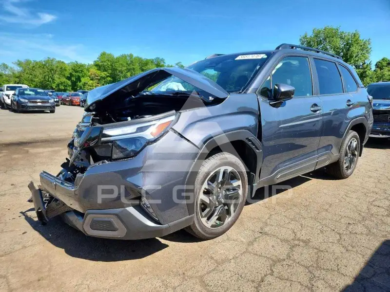 2025 Subaru Forester photo