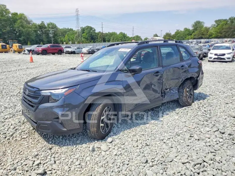 2025 Subaru Forester photo