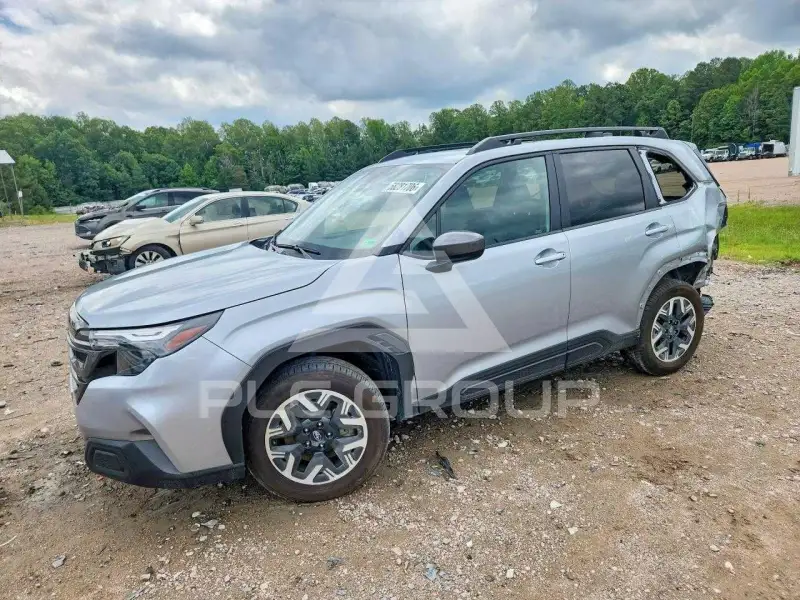 2025 Subaru Forester photo
