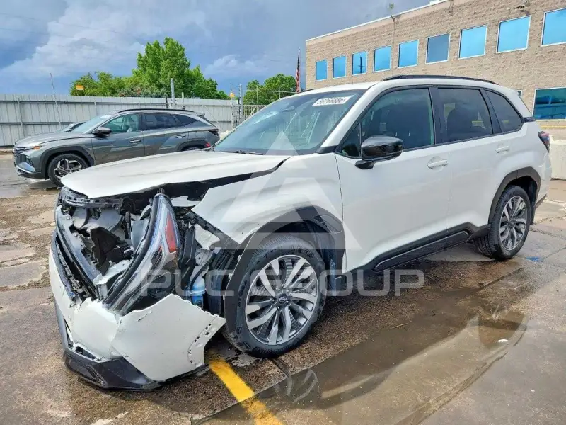 2025 Subaru Forester фото