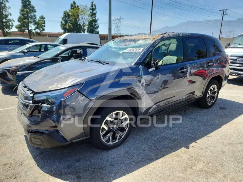 2025 Subaru Forester photo