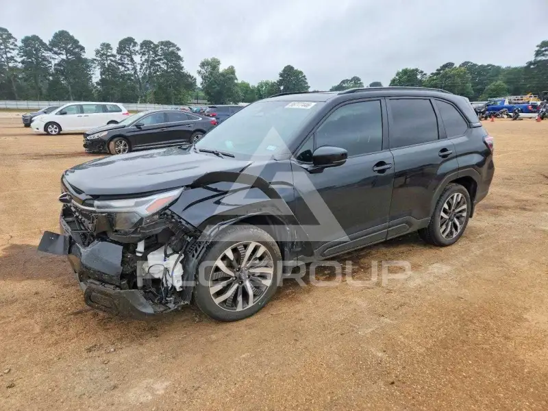 2025 Subaru Forester фото