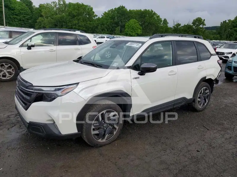 2025 Subaru Forester фото