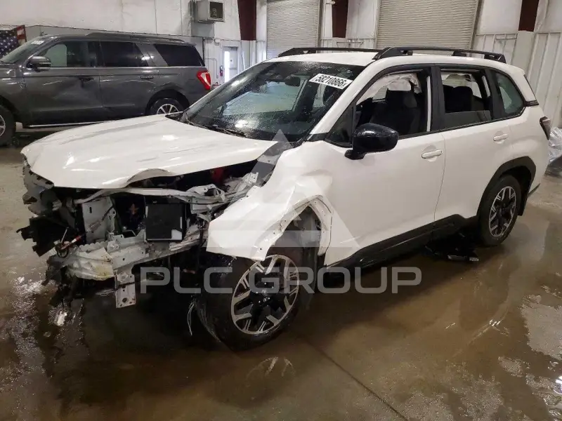 2025 Subaru Forester photo