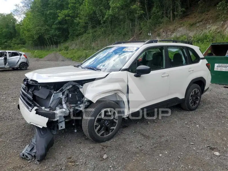 2025 Subaru Forester фото