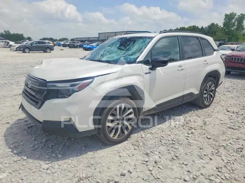 2025 Subaru Forester фото