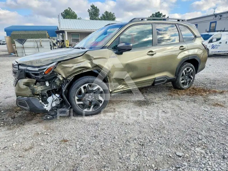 2025 Subaru Forester фото