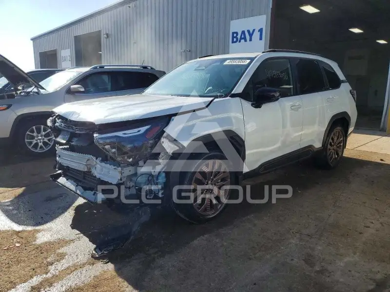 2025 Subaru Forester photo