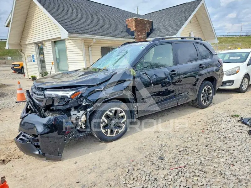 2025 Subaru Forester photo