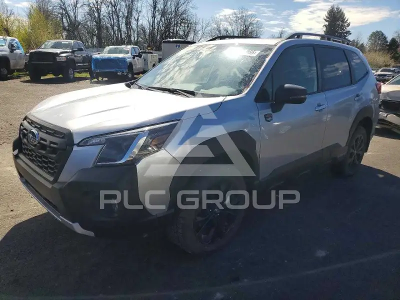 2025 Subaru Forester фото