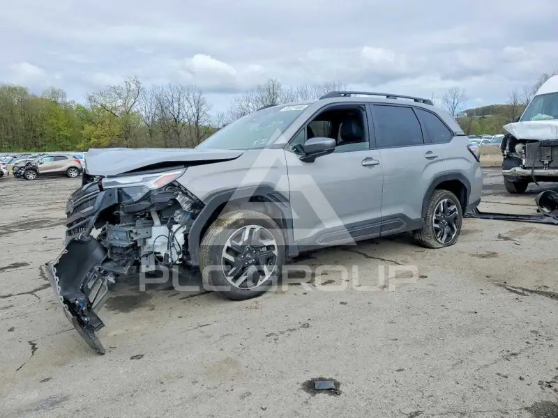 2025 Subaru Forester фото