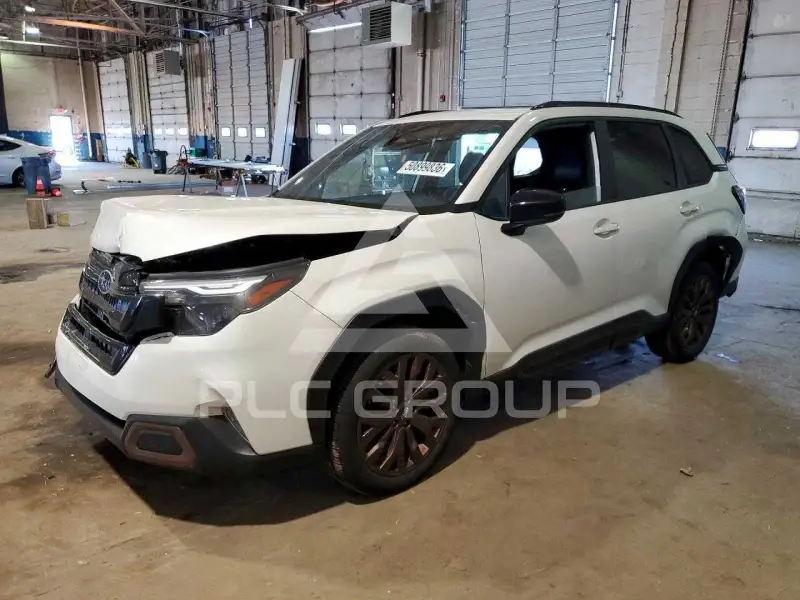 2025 Subaru Forester photo