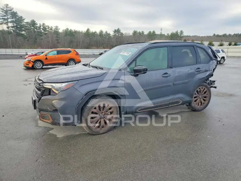2025 Subaru Forester photo