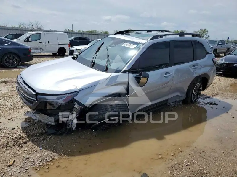 2025 Subaru Forester фото