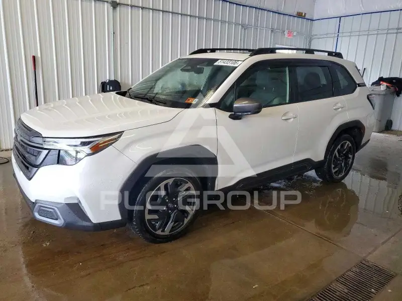 2025 Subaru Forester фото