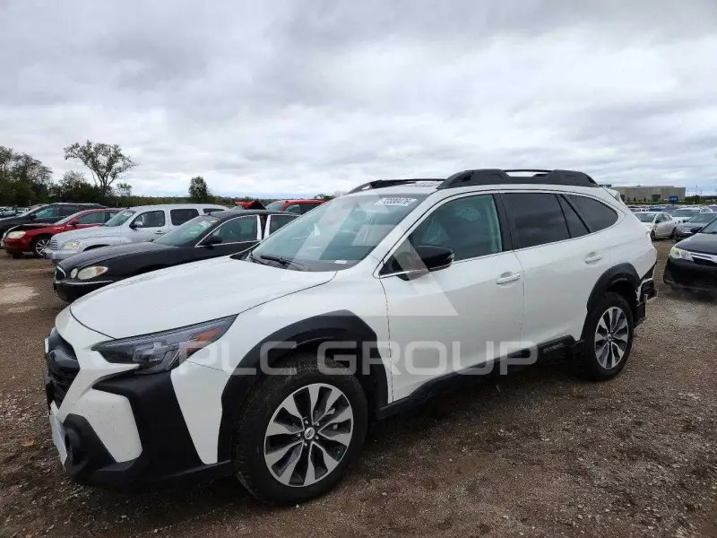 2025 Subaru Outback photo