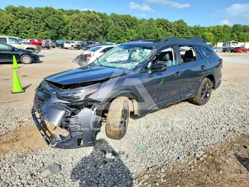 2025 Subaru Outback photo