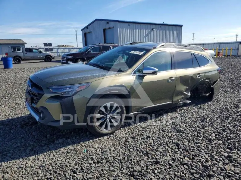 2025 Subaru Outback photo