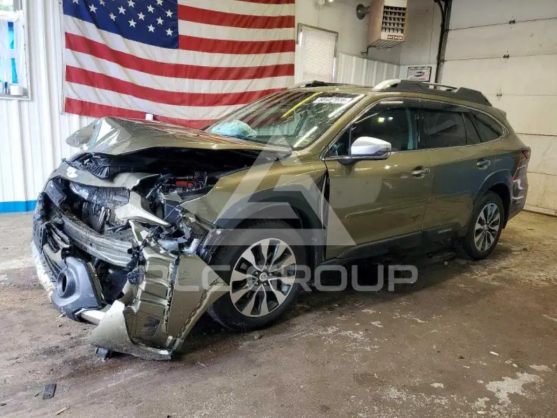 2025 Subaru Outback photo