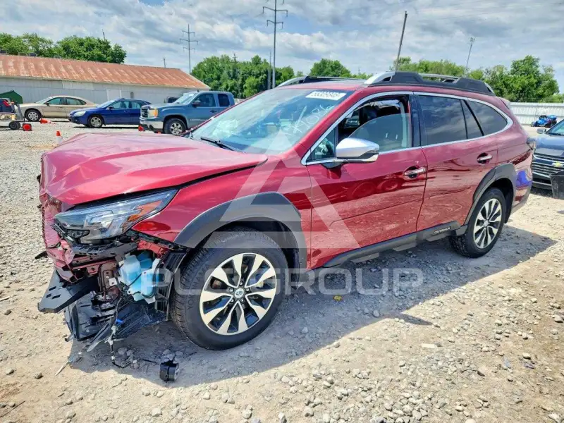 2025 Subaru Outback photo