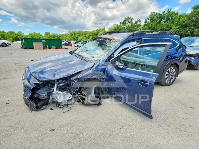 2025 Subaru Outback photo