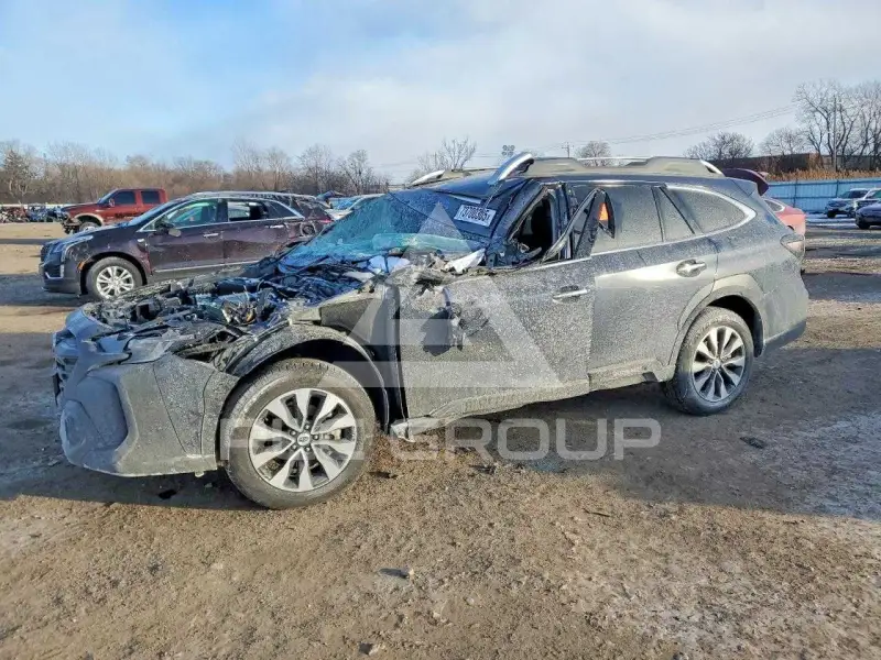2025 Subaru Outback photo