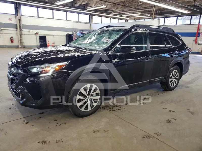 2025 Subaru Outback photo